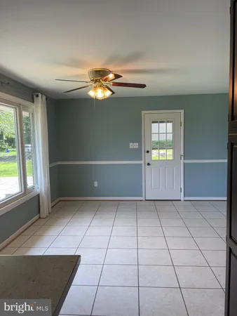 $3,200 | 21 East Loudoun Street, Round Hill, VA 20141