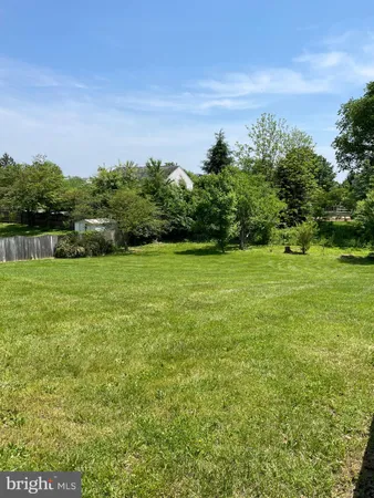 $3,200 | 21 East Loudoun Street, Round Hill, VA 20141