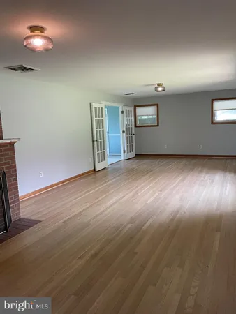 $3,200 | 21 East Loudoun Street, Round Hill, VA 20141