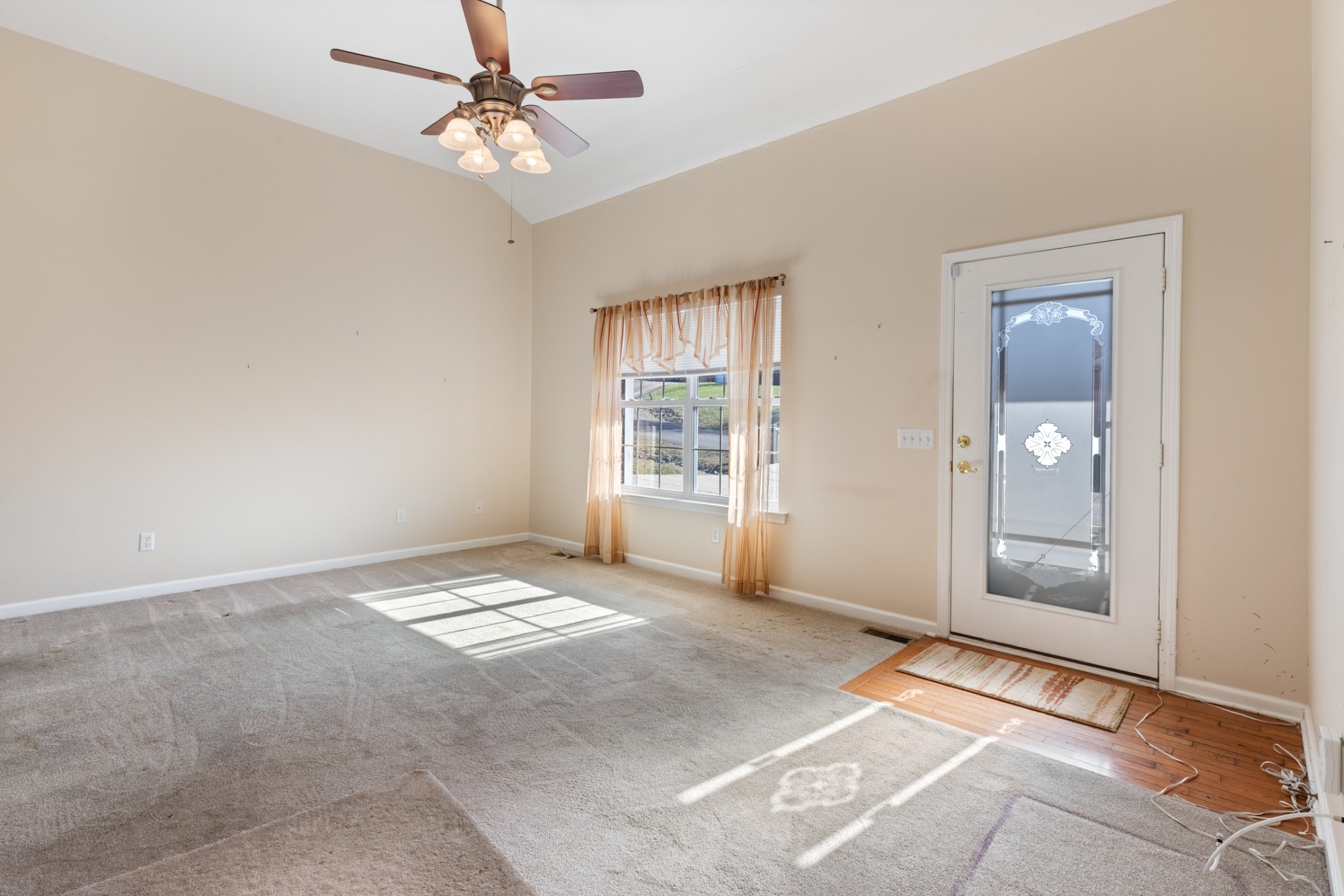 101 Garden View Court Dickson, TN 37055 - Photo 9 of 33 a view of an empty room with window