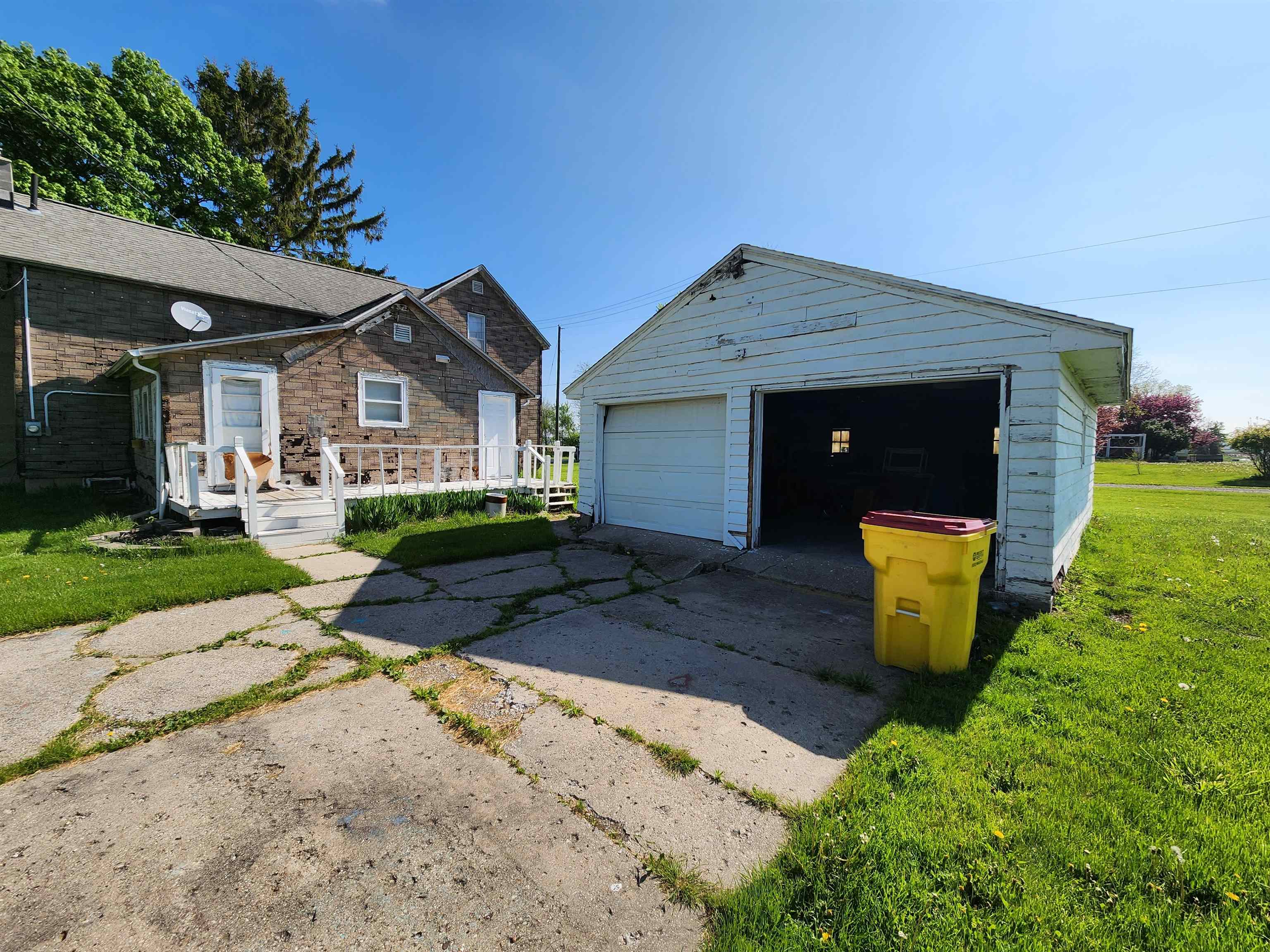 4680 East Kent Road Freeland, MI 48623 - Photo 32 of 33