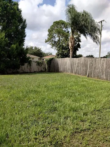 $2,499 | 1105 Windton Oak Drive, Ruskin, FL 33570