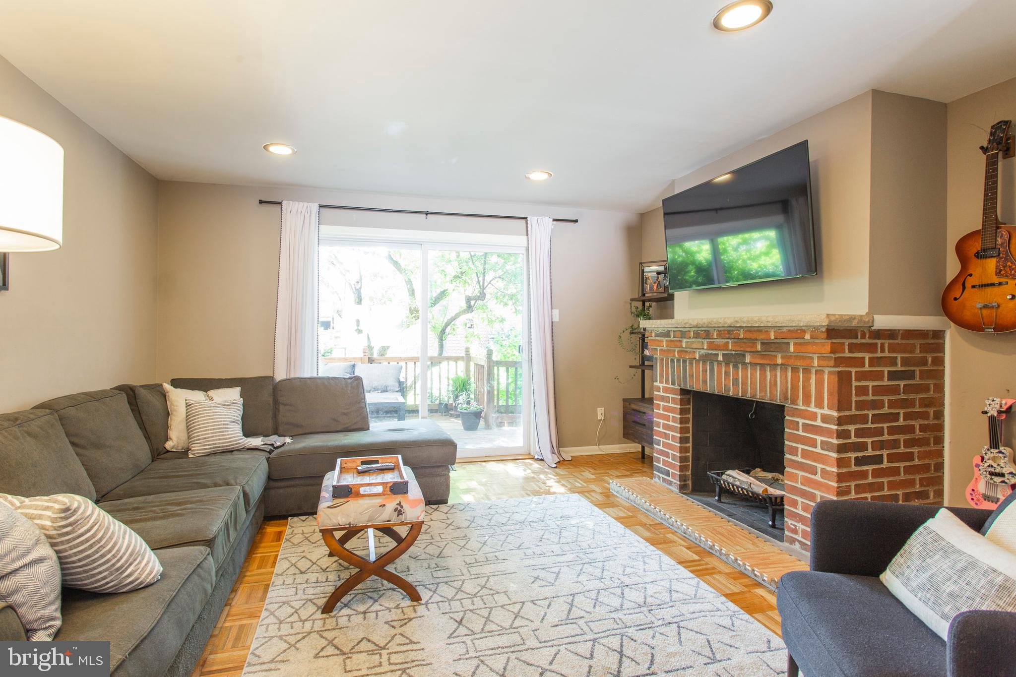 509 South 5th Street Philadelphia, PA 19147 - Photo 17 of 38 Living room w wood burning fireplace
