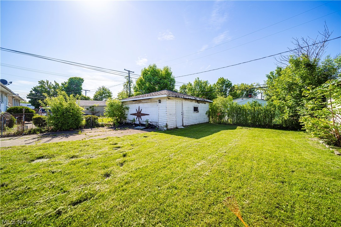 16102 Seville Road Cleveland, OH 44128 - Photo 31 of 31 Gallery Image 31