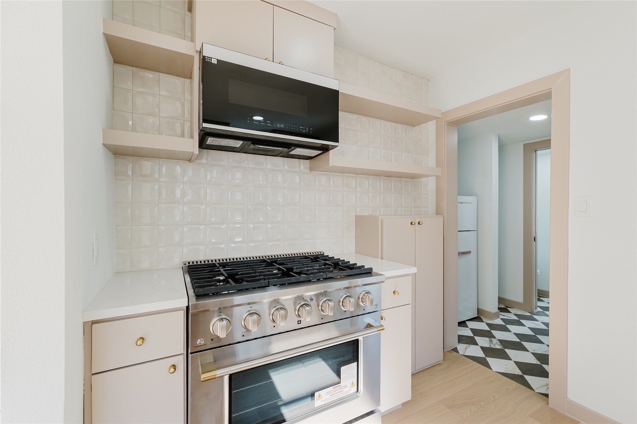 1907 East 21st Street Austin, TX 78722 - Photo 13 of 31