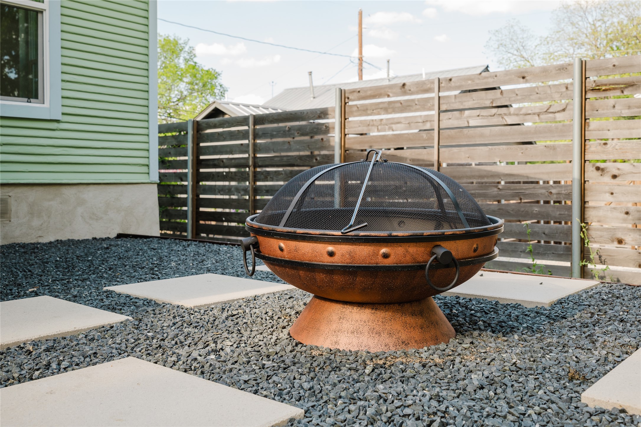 1907 East 21st Street Austin, TX 78722 - Photo 30 of 31 Fire pit