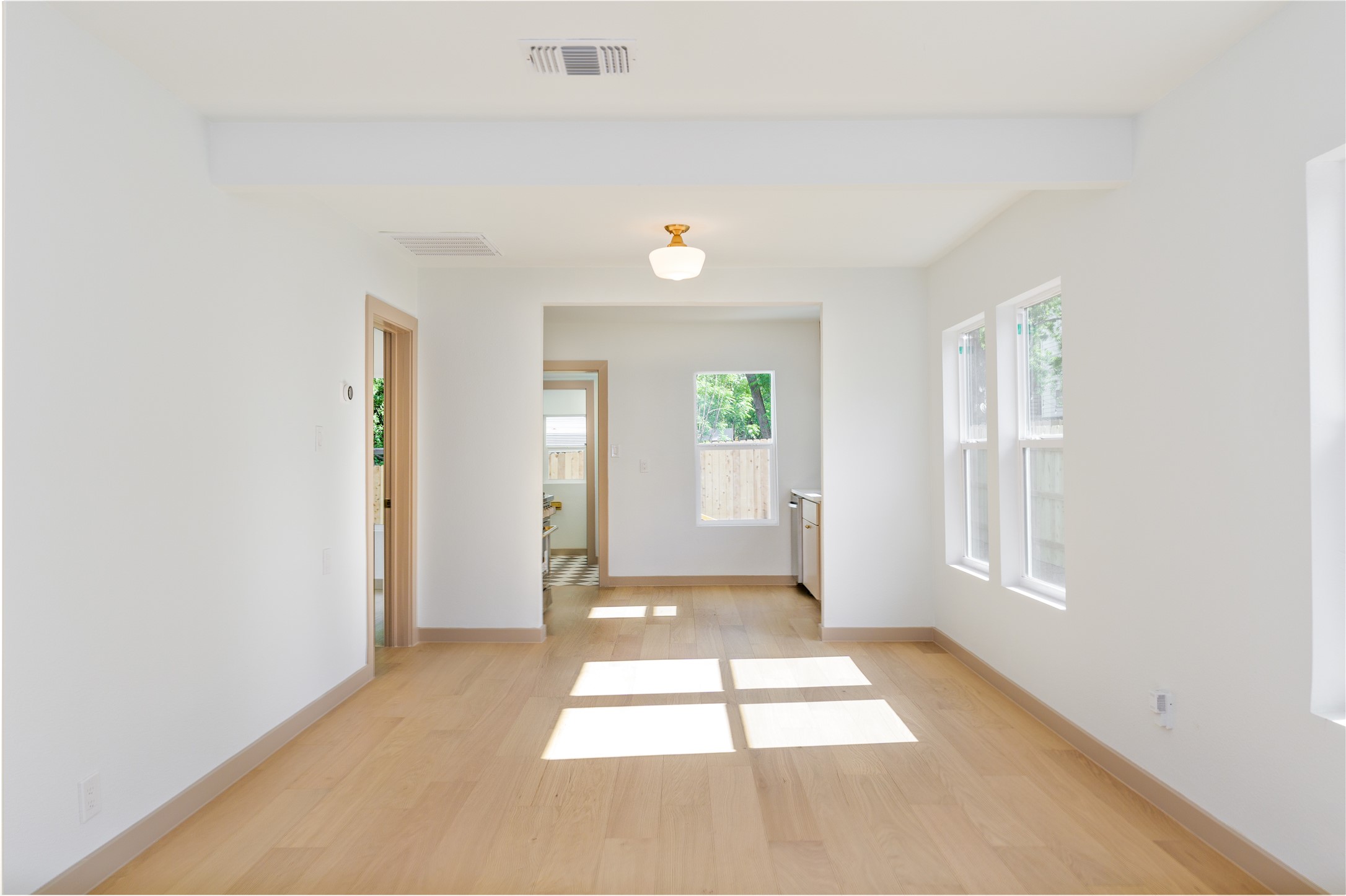 1907 East 21st Street Austin, TX 78722 - Photo 8 of 31