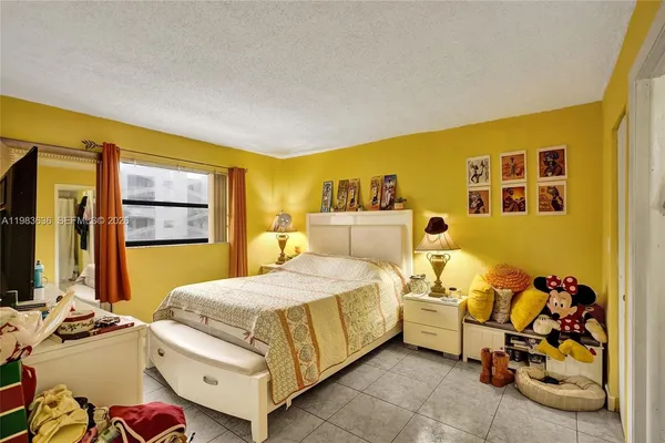 $2,300 | 8145 Northwest 7th Street, Unit 315, Miami, FL 33126