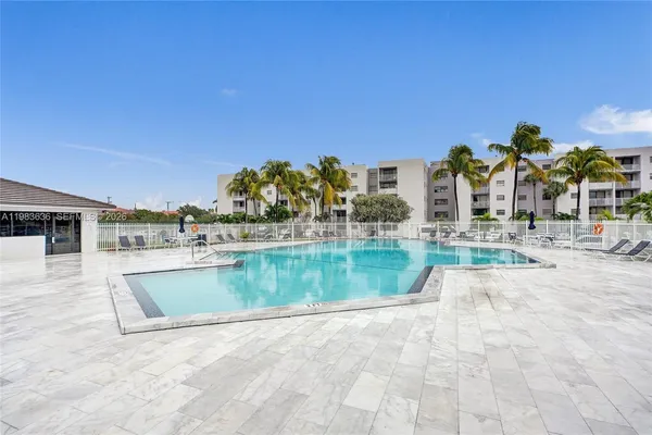$2,300 | 8145 Northwest 7th Street, Unit 315, Miami, FL 33126