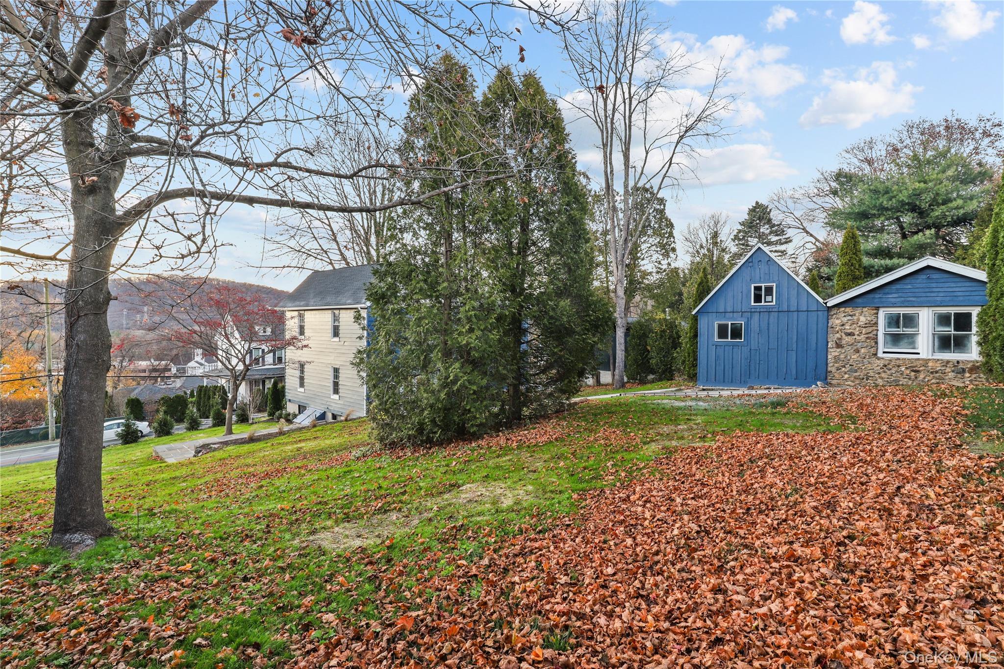 350 Commerce Street Hawthorne, NY 10532 - Photo 22 of 22 a house view with a garden space