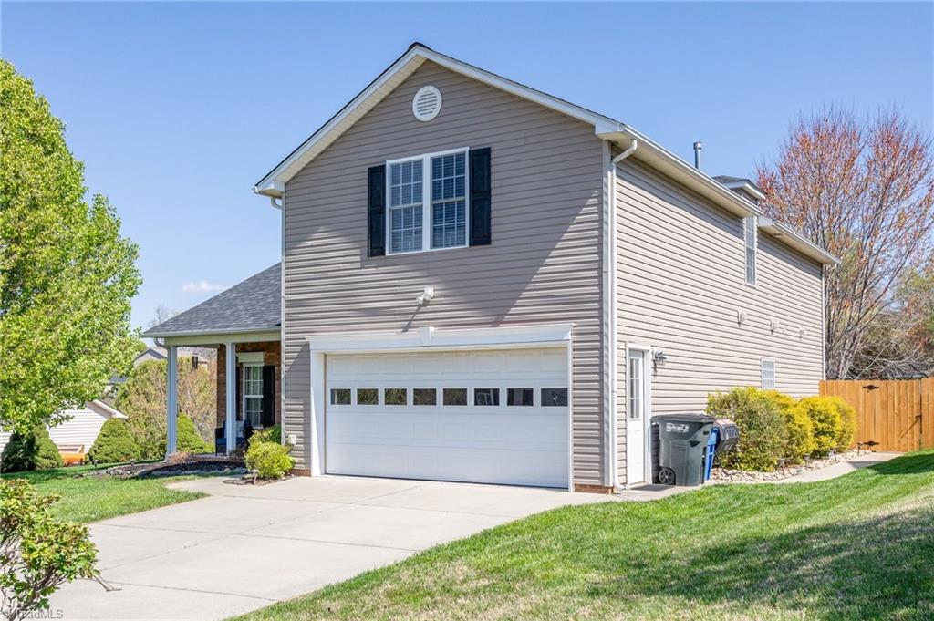 417 Barnsdale Ridge Road Kernersville, NC 27284 - Photo 2 of 31 Gallery Image 2