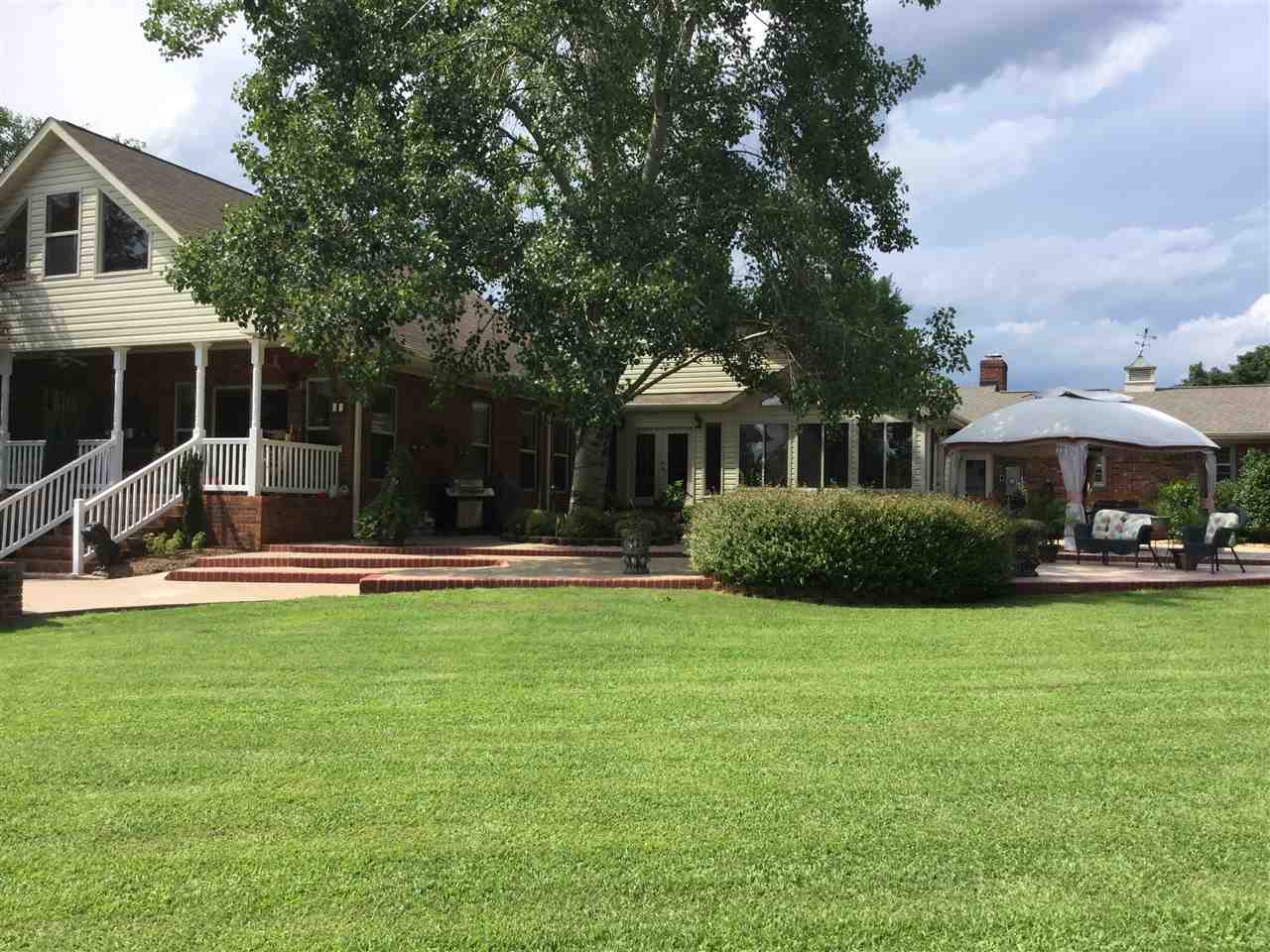 400 Farm Lake Road Boiling Springs, SC 29316 - Photo 1 of 19 Gallery Image 1