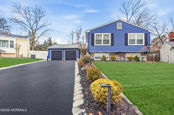 $750,000 | 19 Silversmith Court, Howell, NJ 07731