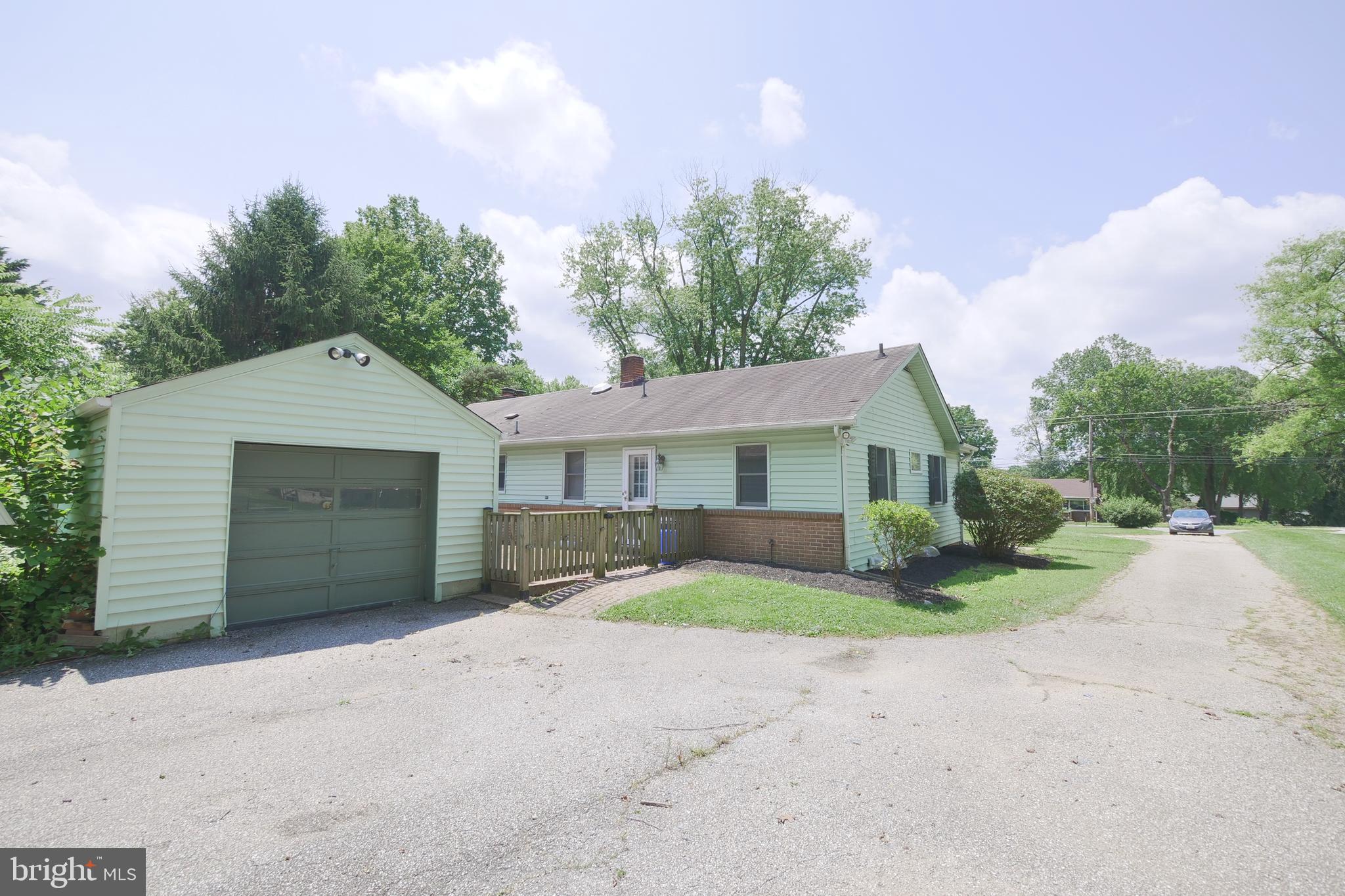 51 Old Bonifant Road Silver Spring, MD 20904 - Photo 4 of 47 Exterior Garage