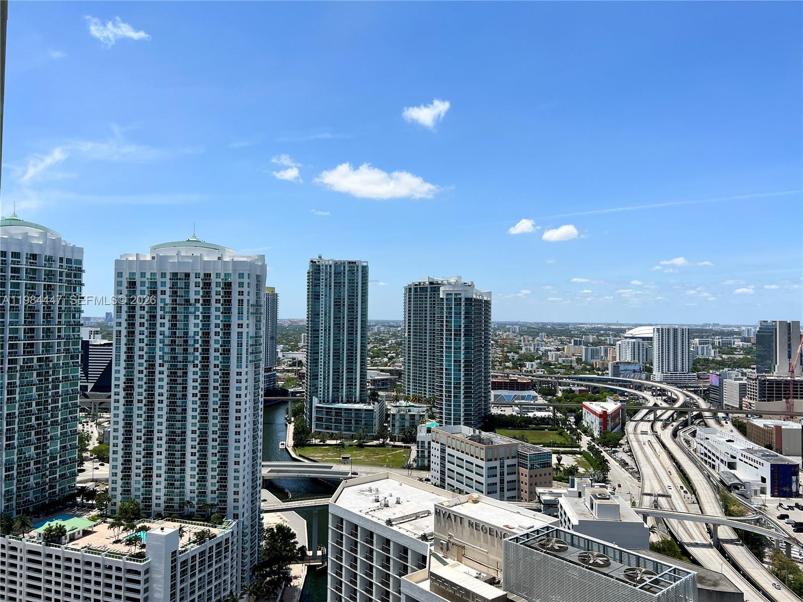 200 Biscayne Blvd Way, Unit 3610 Miami, FL 33131 - Photo 24 of 35