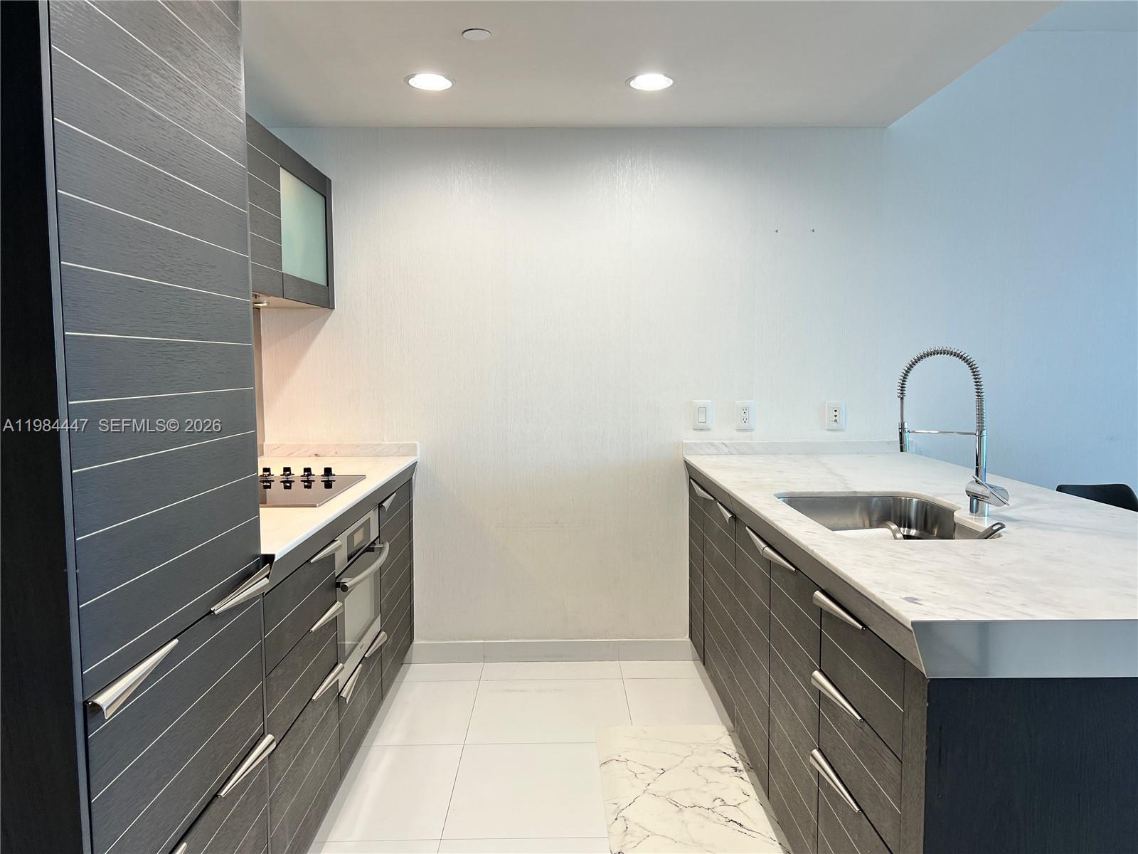 200 Biscayne Blvd Way, Unit 3610 Miami, FL 33131 - Photo 3 of 35