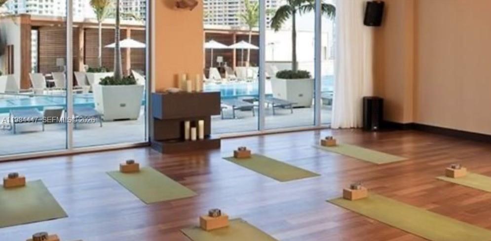 200 Biscayne Blvd Way, Unit 3610 Miami, FL 33131 - Photo 31 of 35