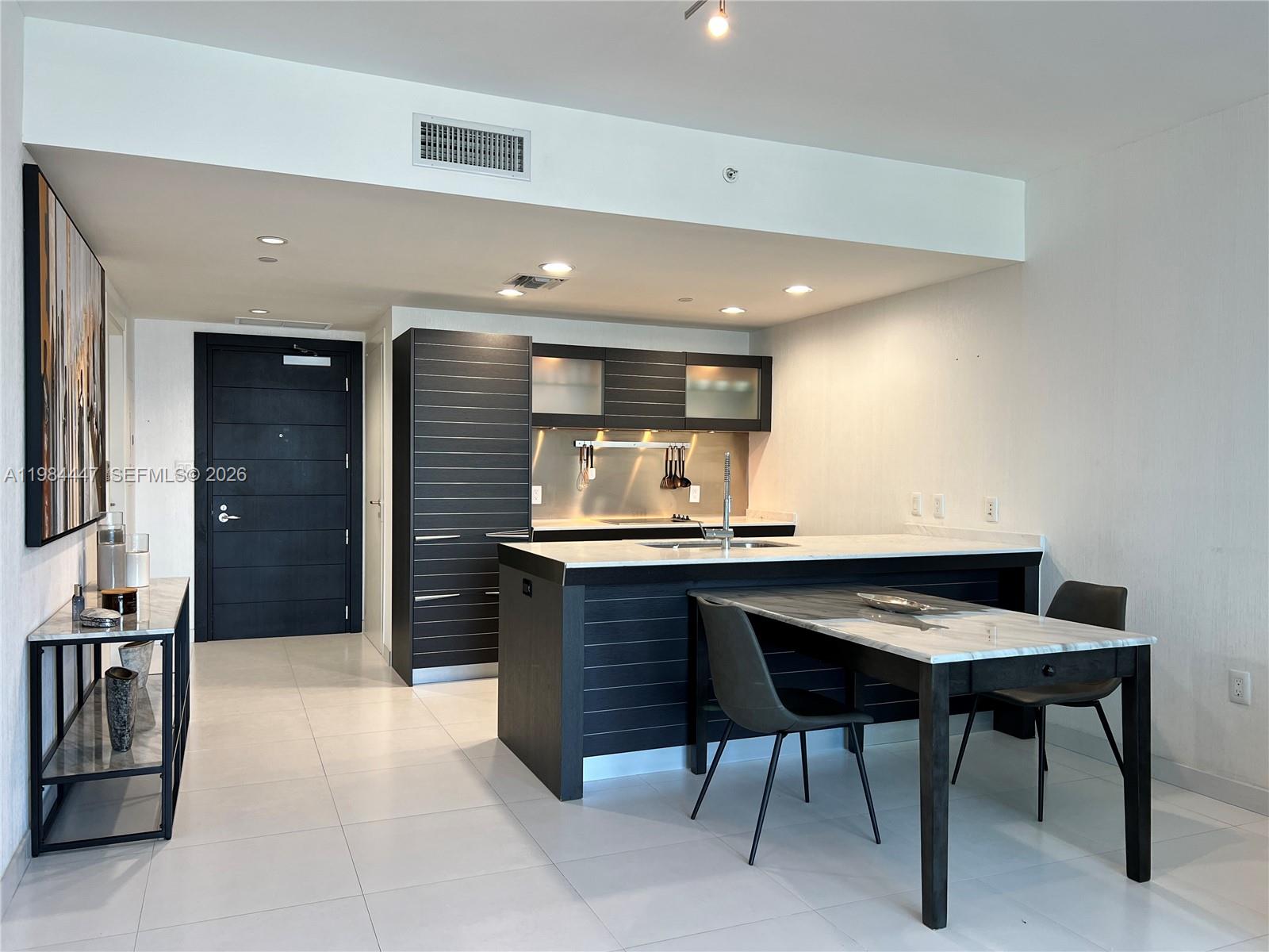 200 Biscayne Blvd Way, Unit 3610 Miami, FL 33131 - Photo 10 of 35