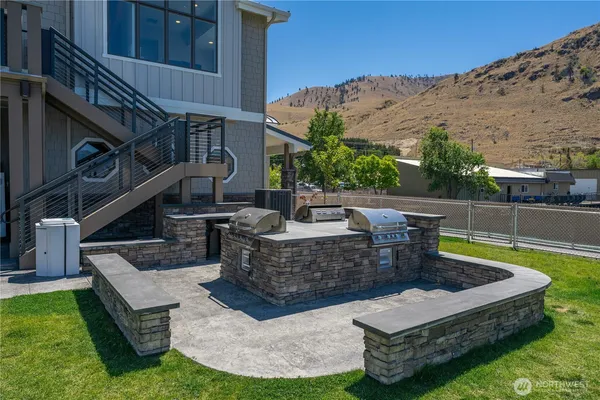 $83,000 | 1350 West Woodin Avenue, Unit CDE1, Chelan, WA 98816