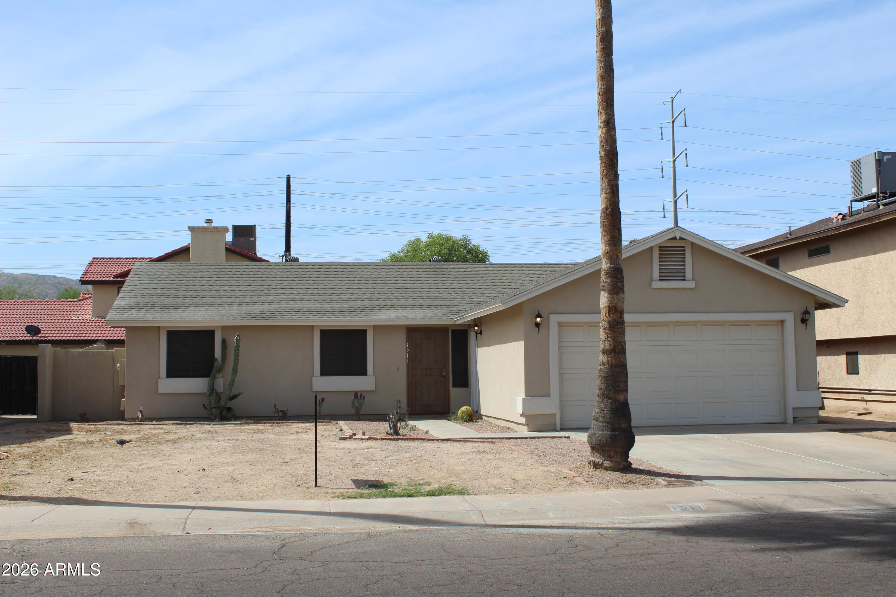 1511 East Fremont Road Phoenix, AZ 85042 - Photo 2 of 12 IMG_5360