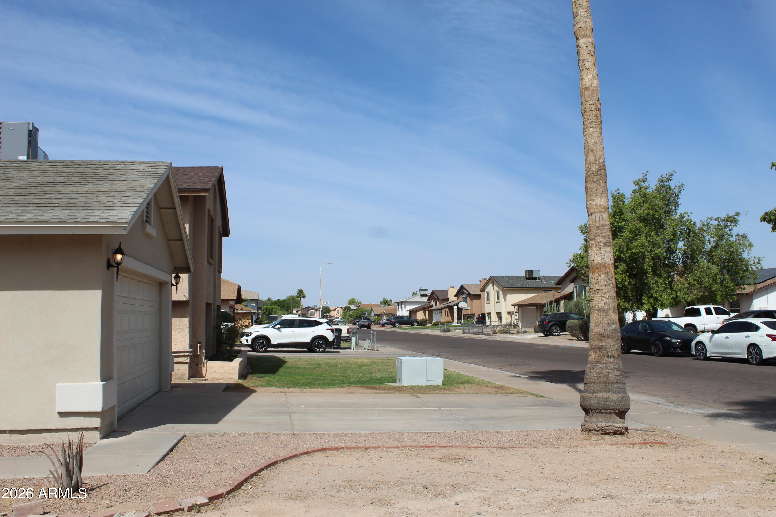1511 East Fremont Road Phoenix, AZ 85042 - Photo 3 of 12 IMG_5364