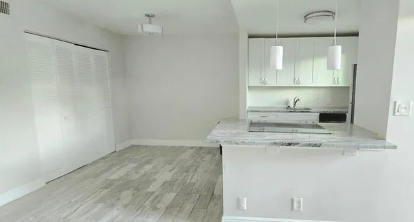 $1,850 | 115 Southwest 1st Avenue, Unit 2, Boynton Beach, FL 33435