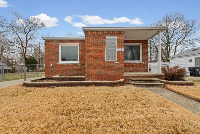 $165,000 | 15887 Beech Daly, Redford, MI 48239