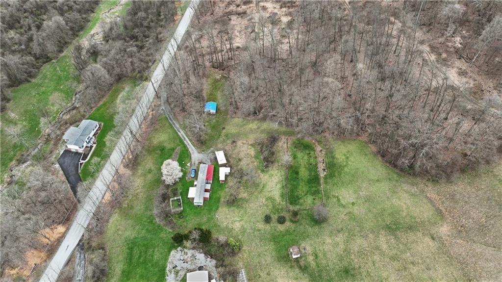 700 Sugar Run Road Eighty Four, PA 15330 - Photo 5 of 25 a close up of a trees