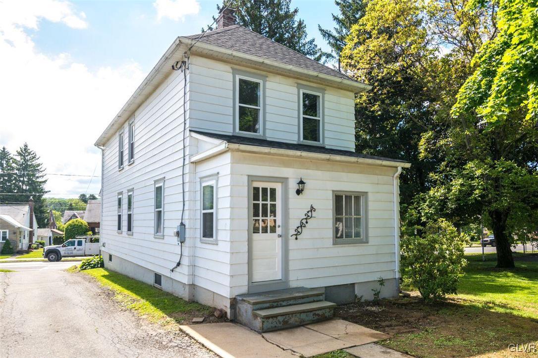 1072 Easton Road Hellertown, PA 18055 - Photo 2 of 33 Gallery Image 2