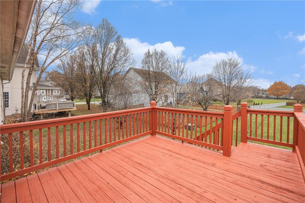 4004 Southwest Evergreen Lane Lee's Summit, MO 64082 - Photo 17 of 19