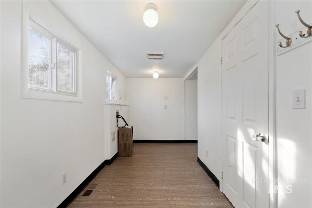 817 West Thatcher Street Boise, ID 83702 - Photo 15 of 24