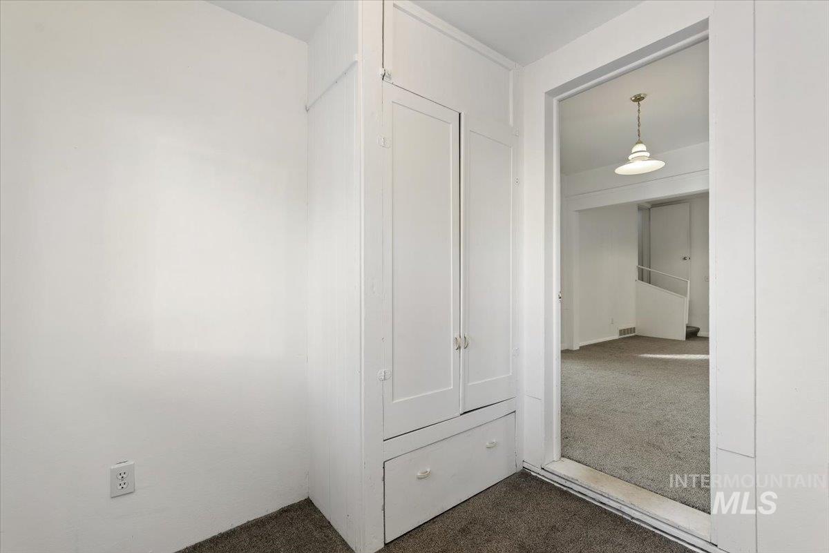 817 West Thatcher Street Boise, ID 83702 - Photo 17 of 24