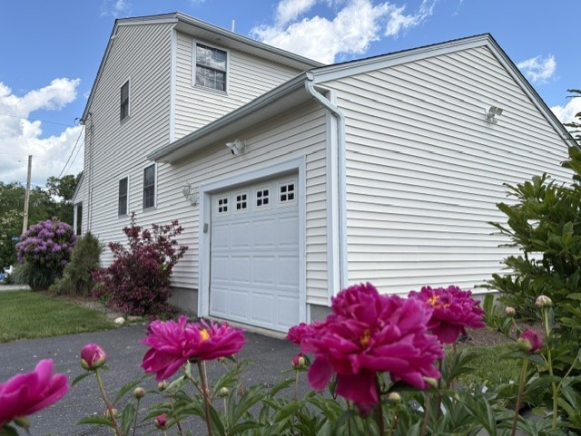 42 Chestnut Street Cumberland, RI 02864 - Photo 4 of 30