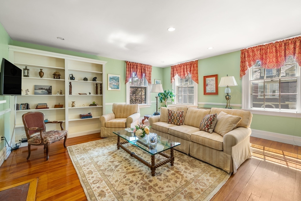7 Hamilton Street, Unit 3 Salem, MA 01970 - Photo 5 of 30