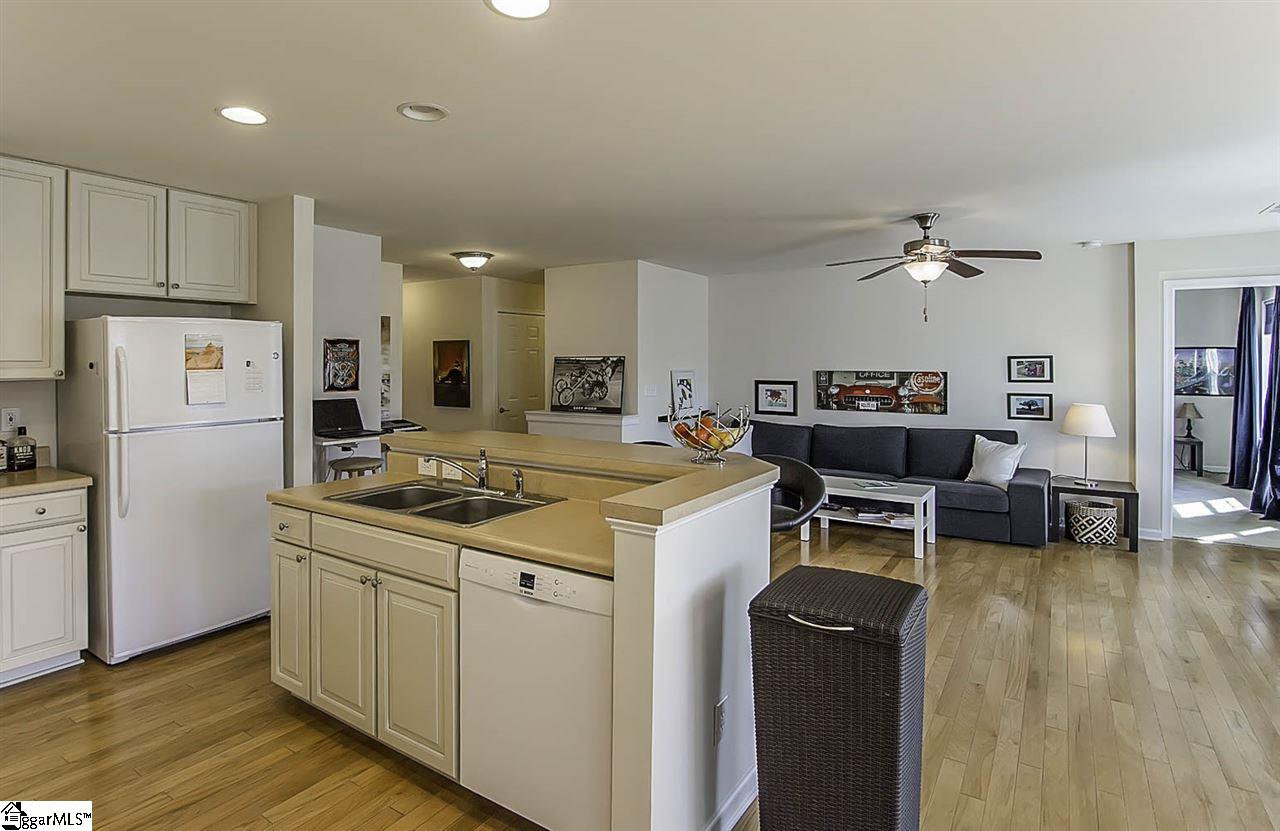 416 Sweeny Court Boiling Springs, SC 29316 - Photo 10 of 30 Gallery Image 10