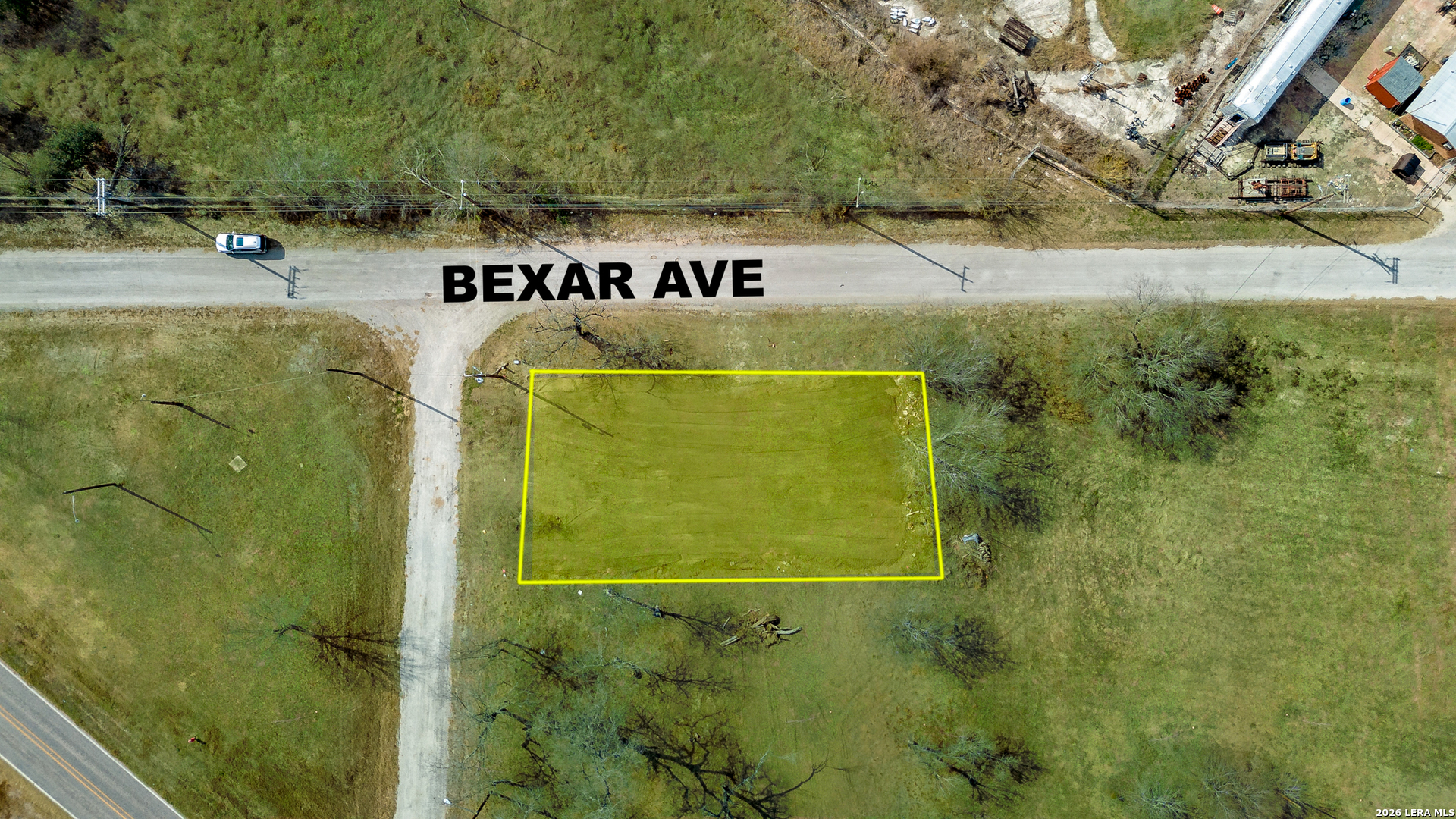 210 Bexar Elmendorf, TX 78112 - Photo 7 of 17