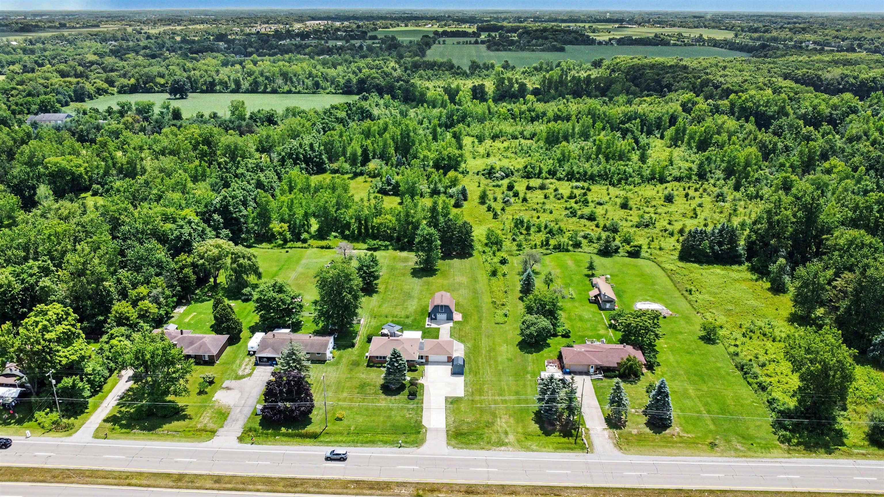 8155 Corunna Road Flint, MI 48532 - Photo 32 of 36
