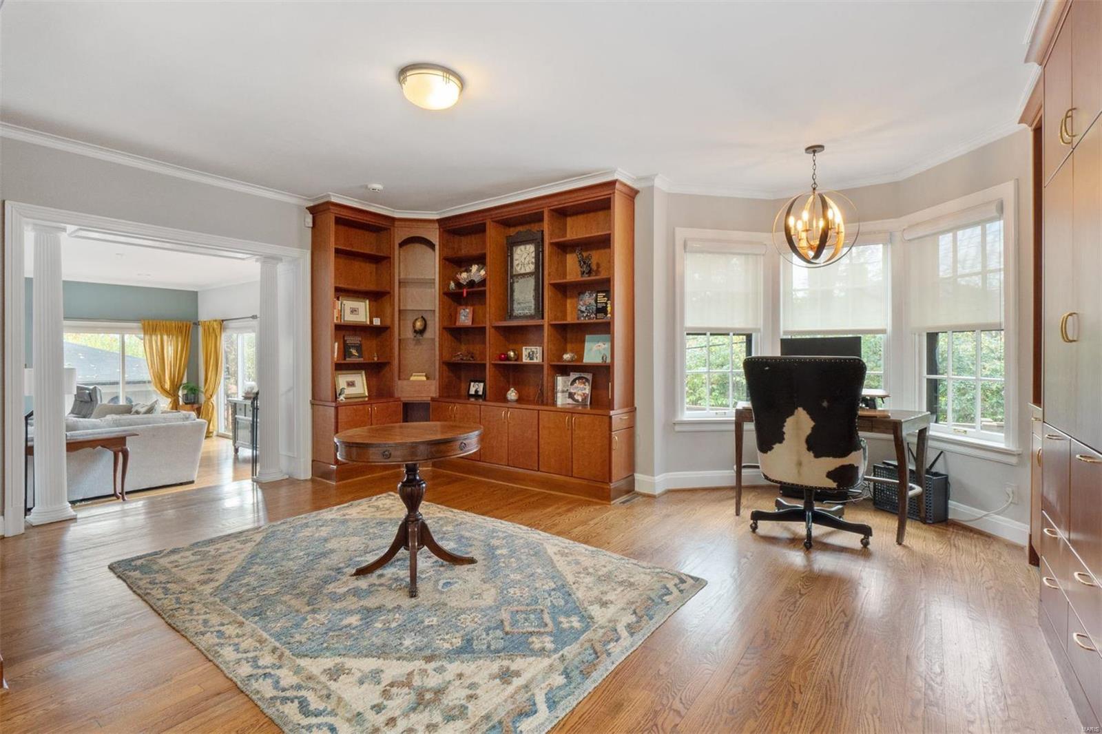 9244 Clayton Road St. Louis, MO 63124 - Photo 11 of 50