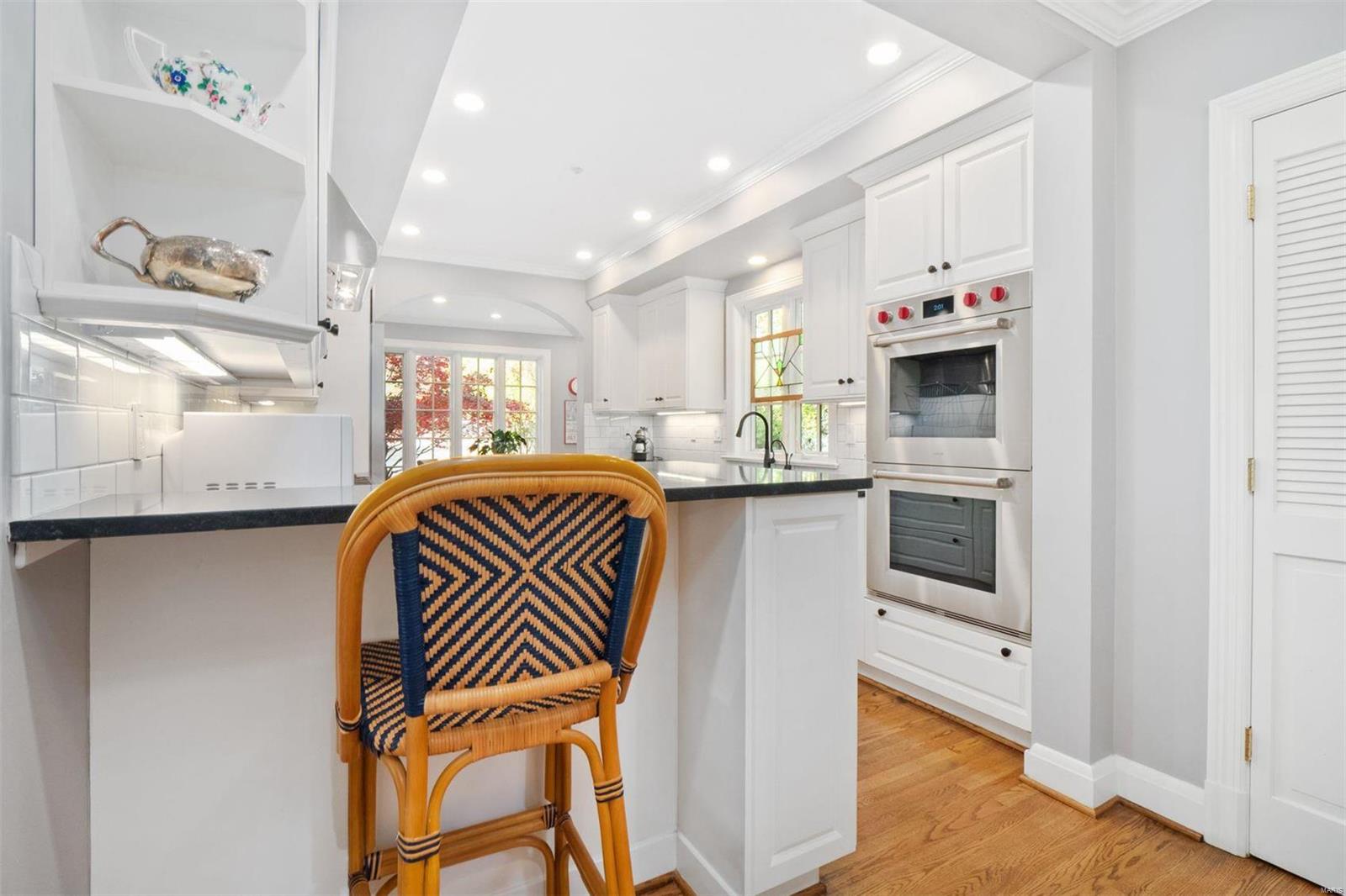 9244 Clayton Road St. Louis, MO 63124 - Photo 17 of 50