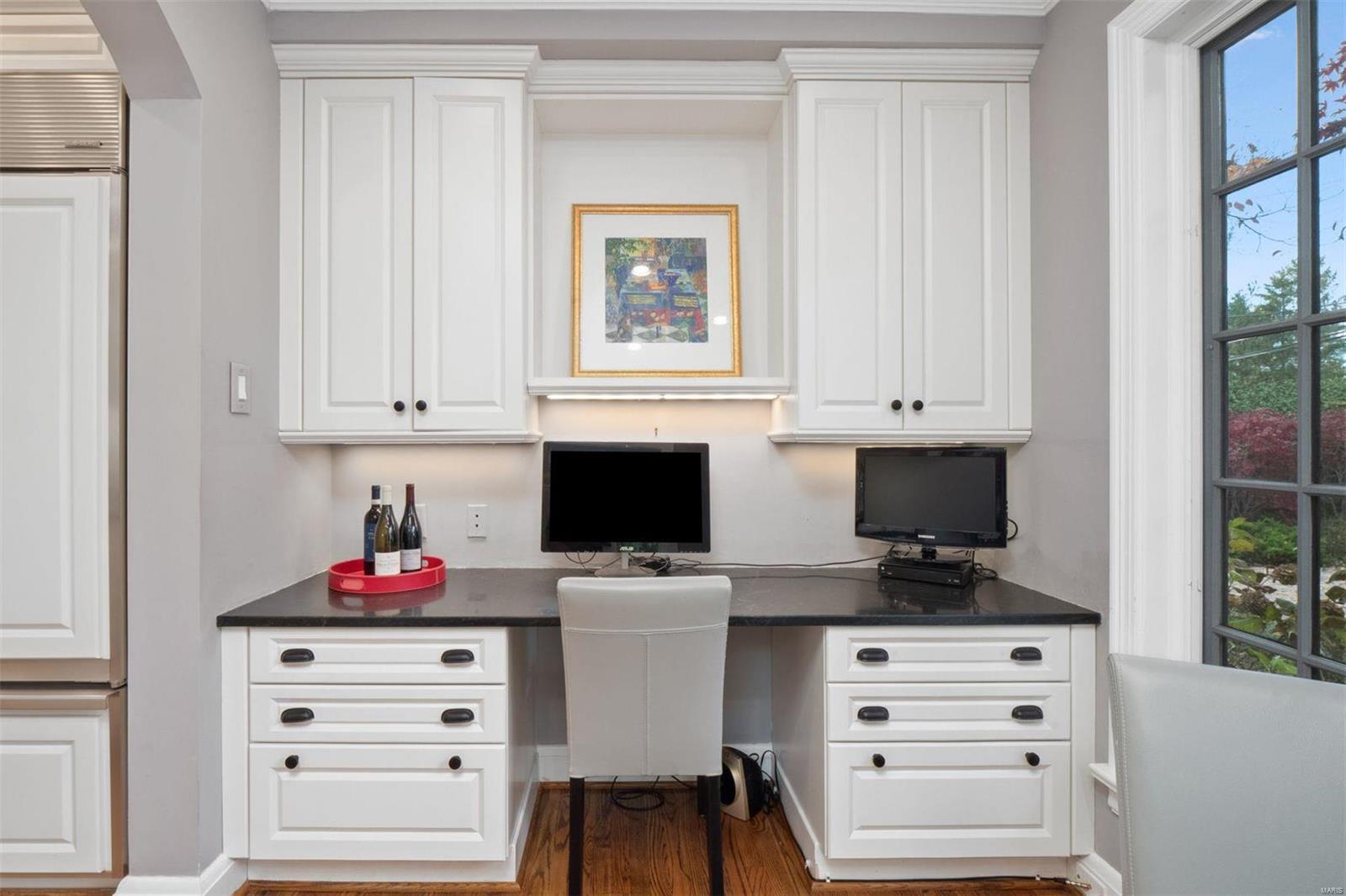 9244 Clayton Road St. Louis, MO 63124 - Photo 22 of 50