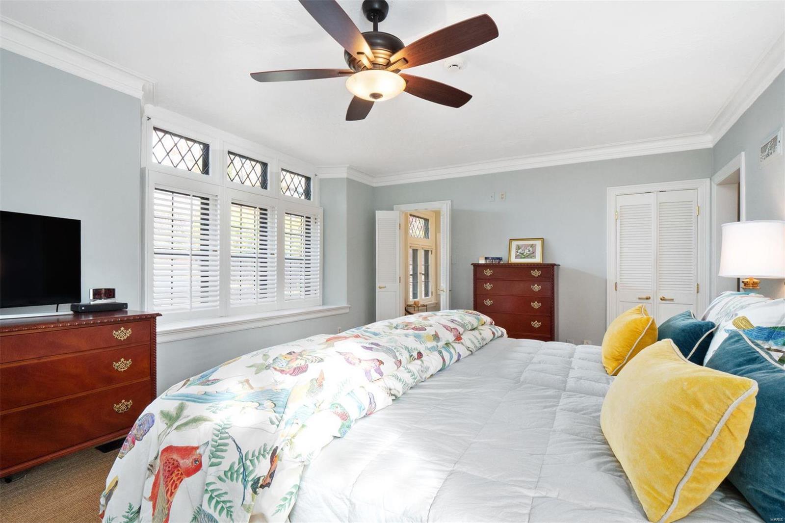 9244 Clayton Road St. Louis, MO 63124 - Photo 27 of 50