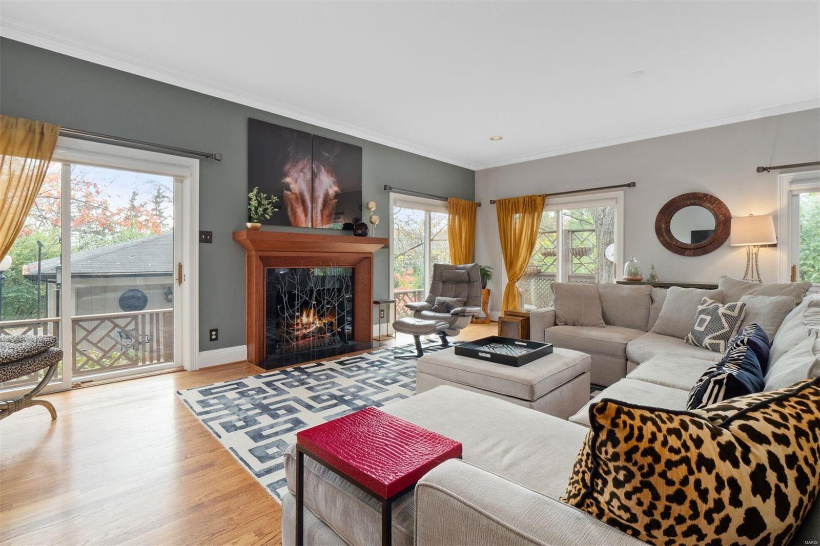 9244 Clayton Road St. Louis, MO 63124 - Photo 6 of 50