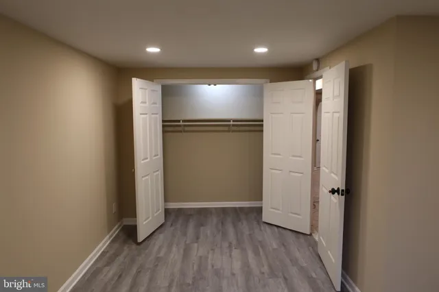 $2,300 | 11202 Troy Road, Rockville, MD 20852