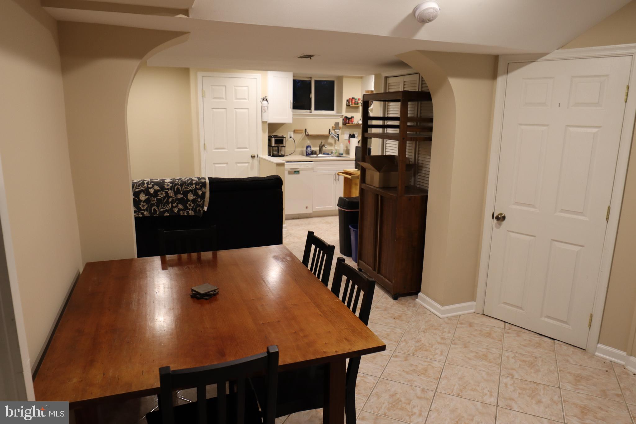 11202 Troy Road Rockville, MD 20852 - Photo 2 of 46