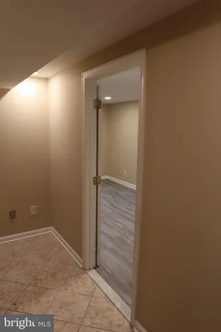 $2,300 | 11202 Troy Road, Rockville, MD 20852