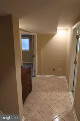 $2,300 | 11202 Troy Road, Rockville, MD 20852