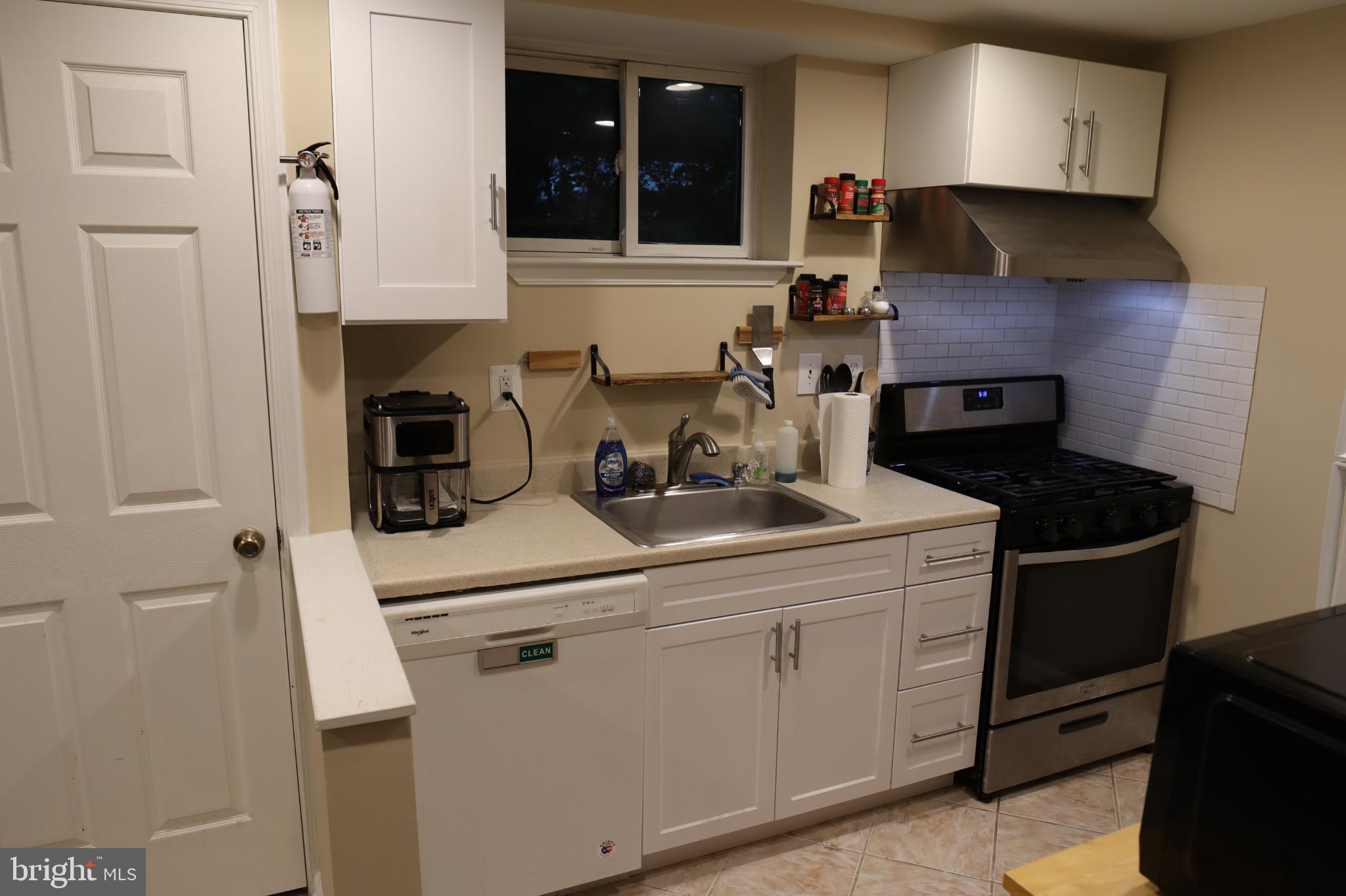 11202 Troy Road Rockville, MD 20852 - Photo 28 of 46