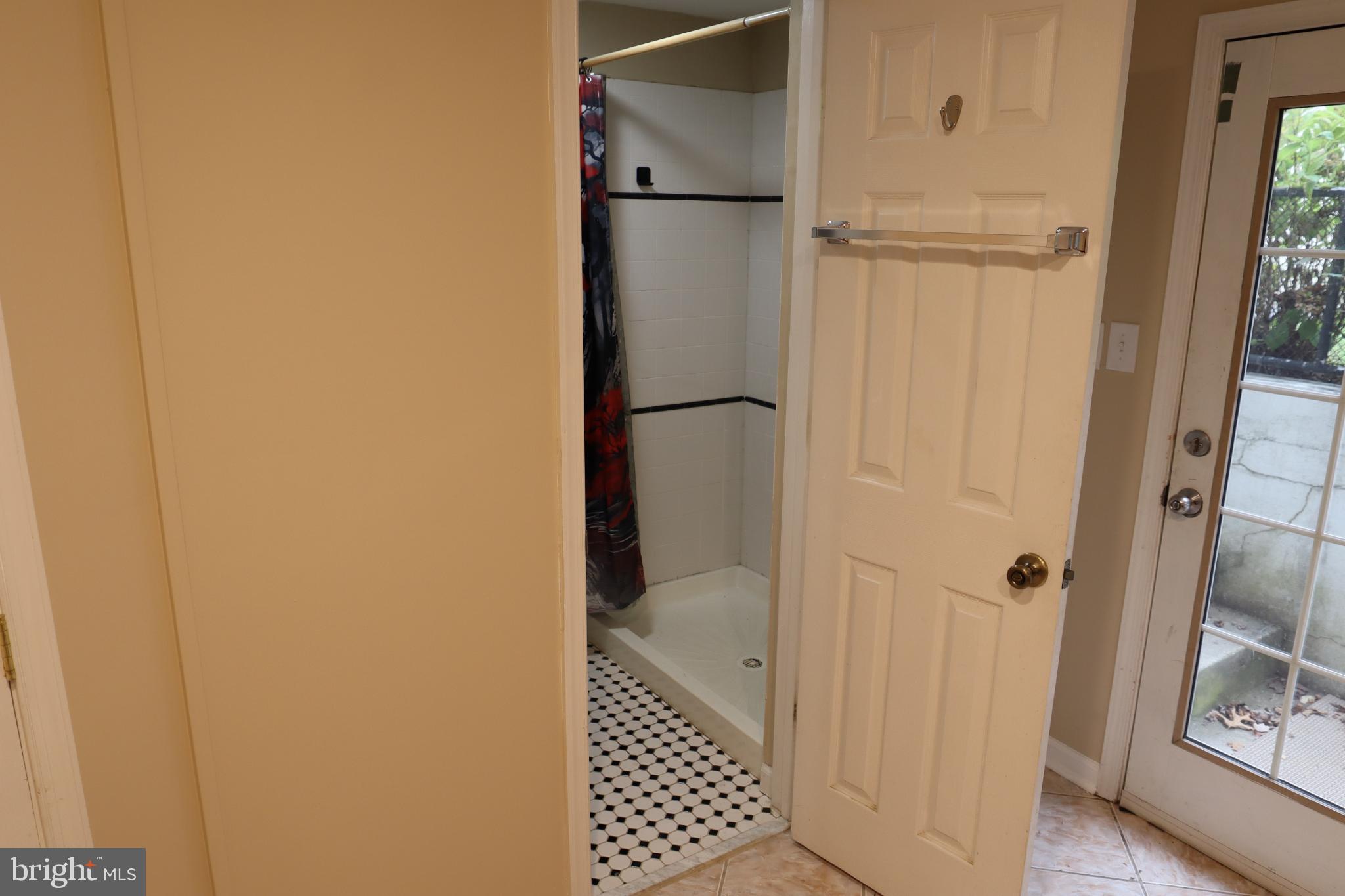 11202 Troy Road Rockville, MD 20852 - Photo 33 of 46