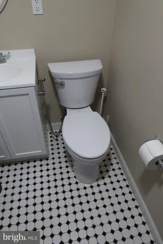 $2,300 | 11202 Troy Road, Rockville, MD 20852