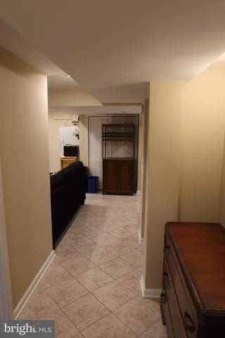 $2,300 | 11202 Troy Road, Rockville, MD 20852